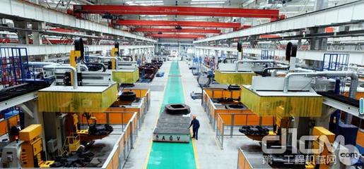 徐工炫動工業(yè)4.0時(shí)代新“魔方” 互聯(lián)網(wǎng)+工程機(jī)械的創(chuàng)新融合